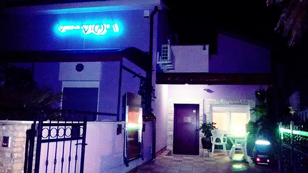 Aparthotel Viola ペシュチャーナ・ウヴァラ エクステリア 写真