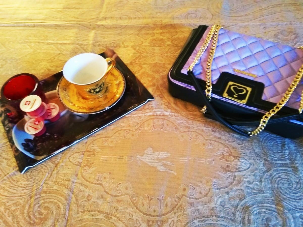 Aparthotel Viola ペシュチャーナ・ウヴァラ エクステリア 写真